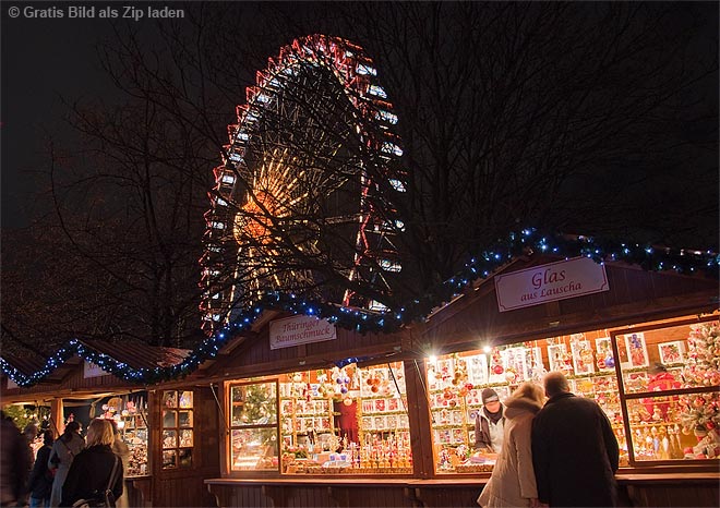 Riesenrad und Weihnachtsstände