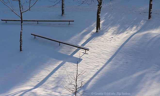 Schatten im Schnee