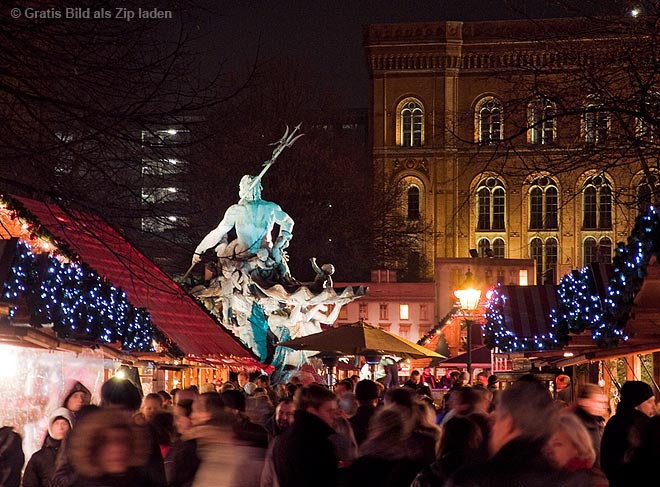 Weihnachtsmarkt am Neptunbrunnen